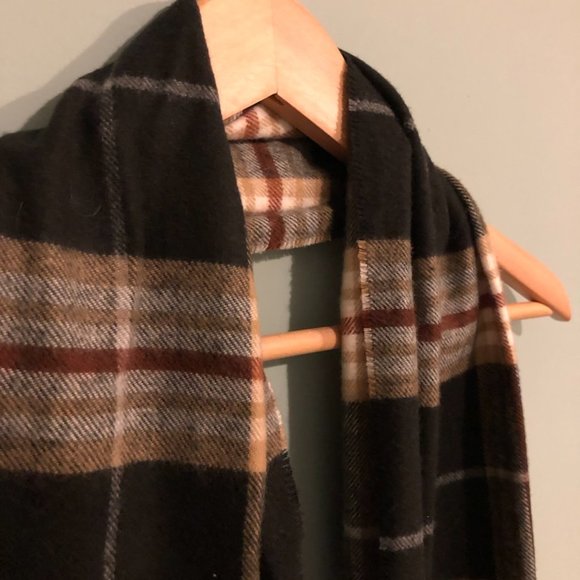 Tartan Scarf with Fringe - Picture 2 of 5
